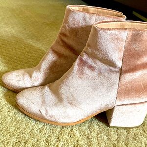 DOLCE VITA Mirra Pink Velvet Ankle Boots